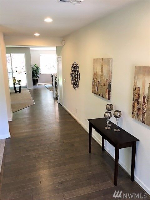 Property Photo:  19640 Talbot Rd S  WA 98055 