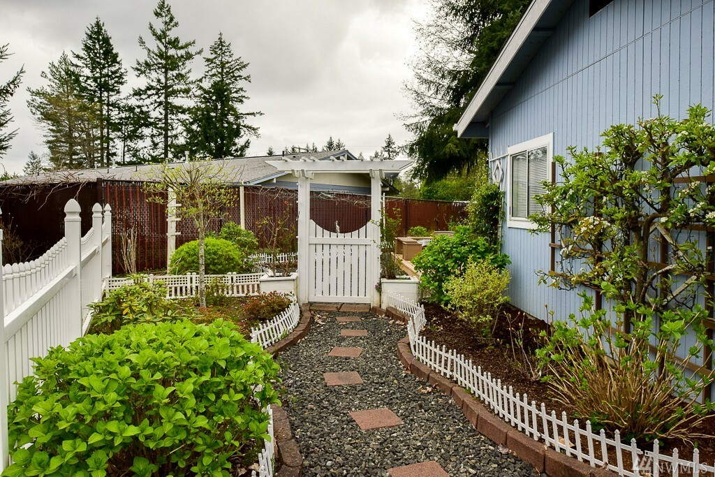 Property Photo:  3532 Sylvan Pines Cir  WA 98310 