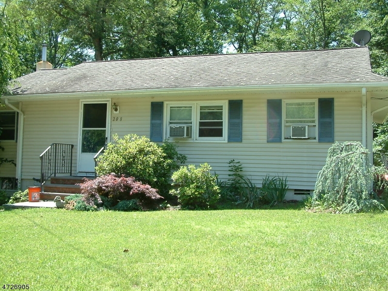 Property Photo:  208 Jackson Ave  NJ 07866 