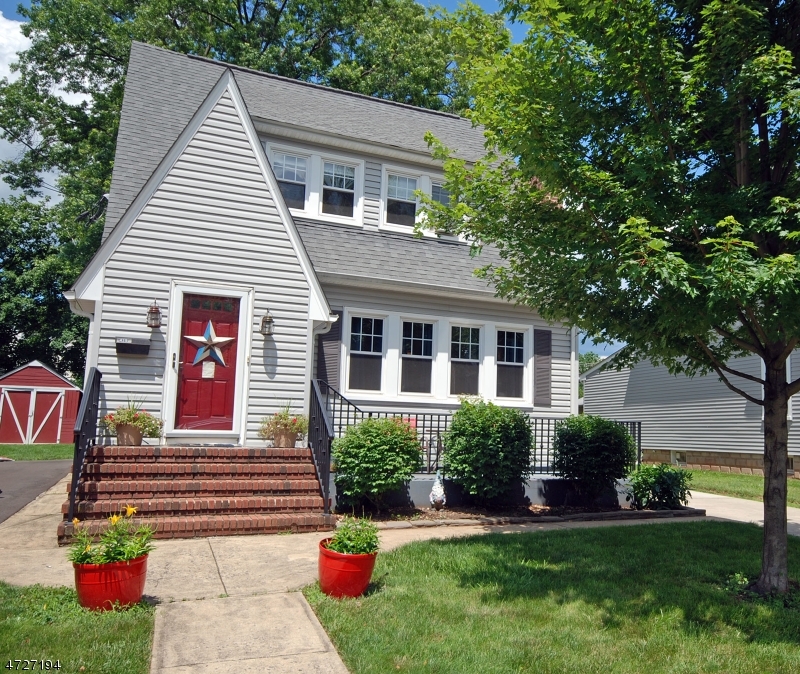 Property Photo:  429 Bartine St  NJ 08876 