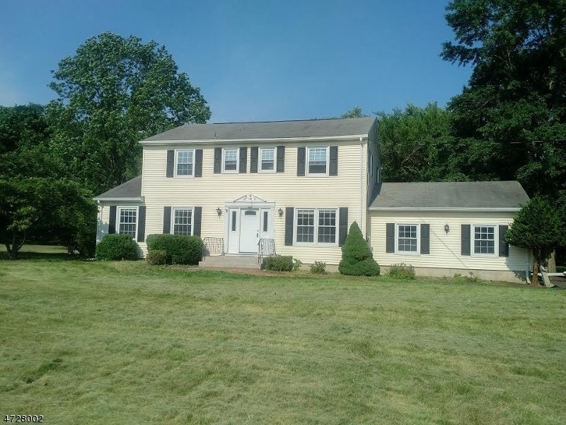 Property Photo:  95 Barley Sheaf Road  NJ 08822 