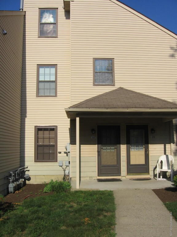 Property Photo:  310 Larkspur Lane  NJ 08527 
