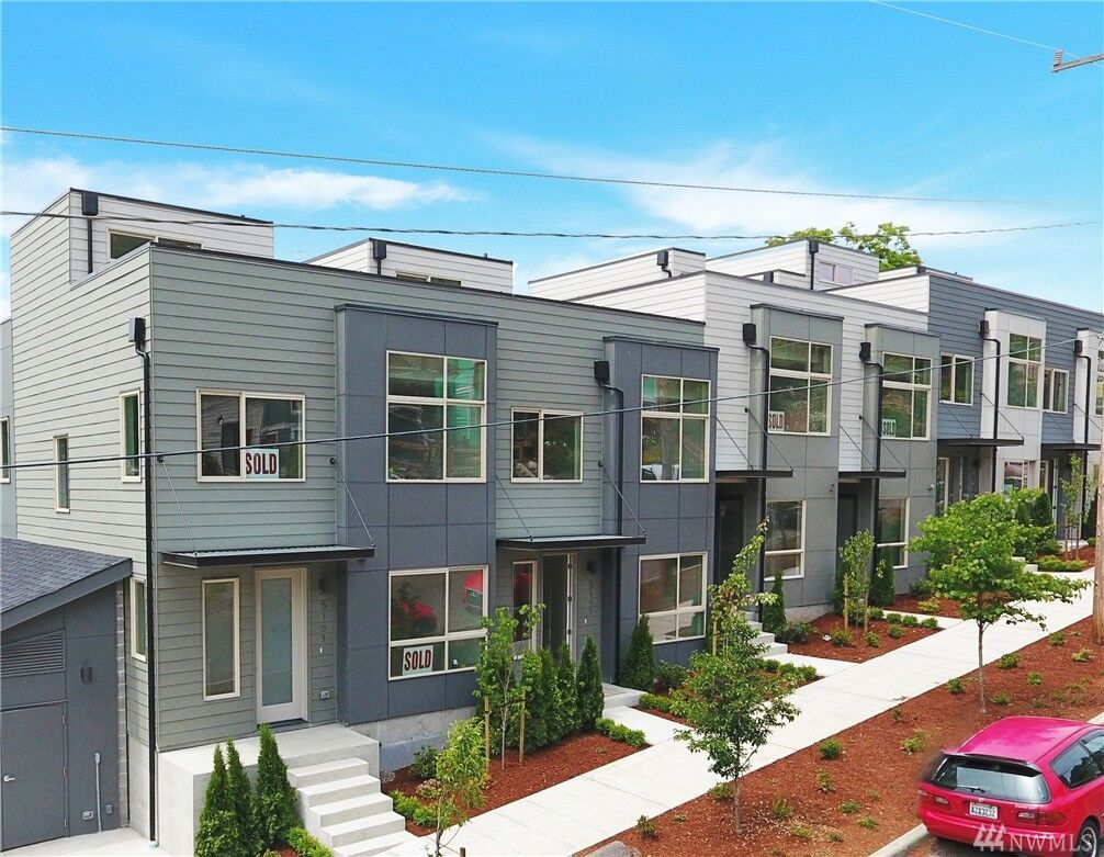 Property Photo:  5151 42nd Ave S  WA 98118 