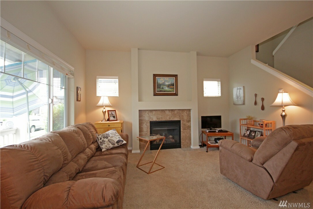 Property Photo:  1463 42nd St NE  WA 98002 