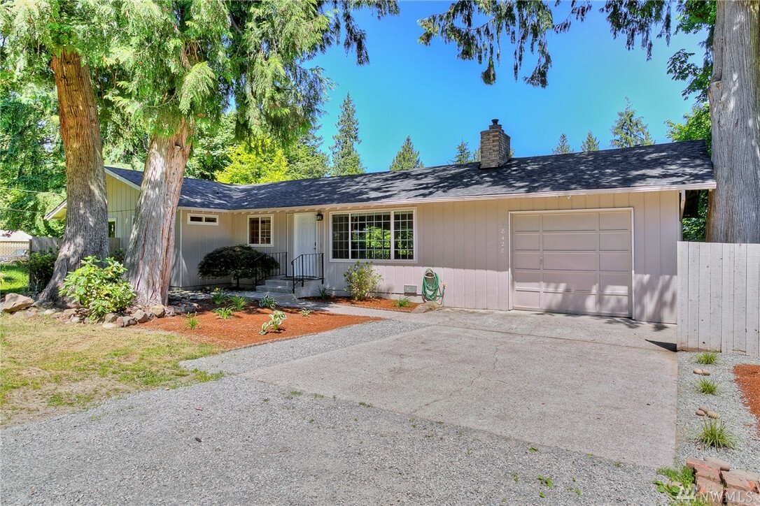 Property Photo: 18428 SE 162nd St WA 98058