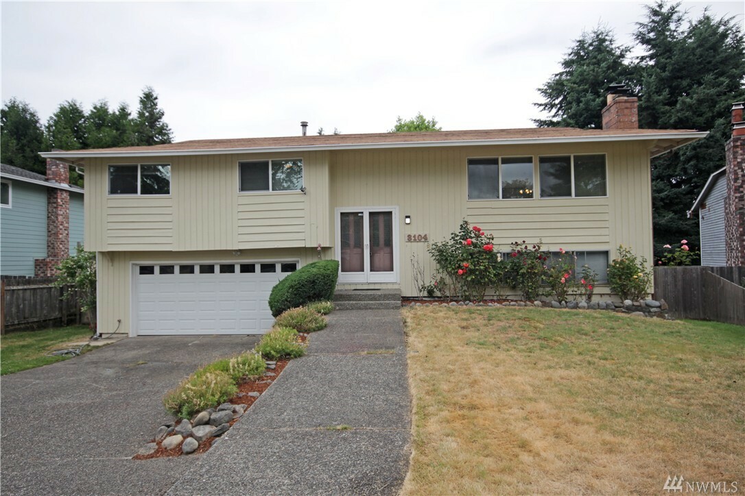 Property Photo:  3104 SW 313th St  WA 98023 