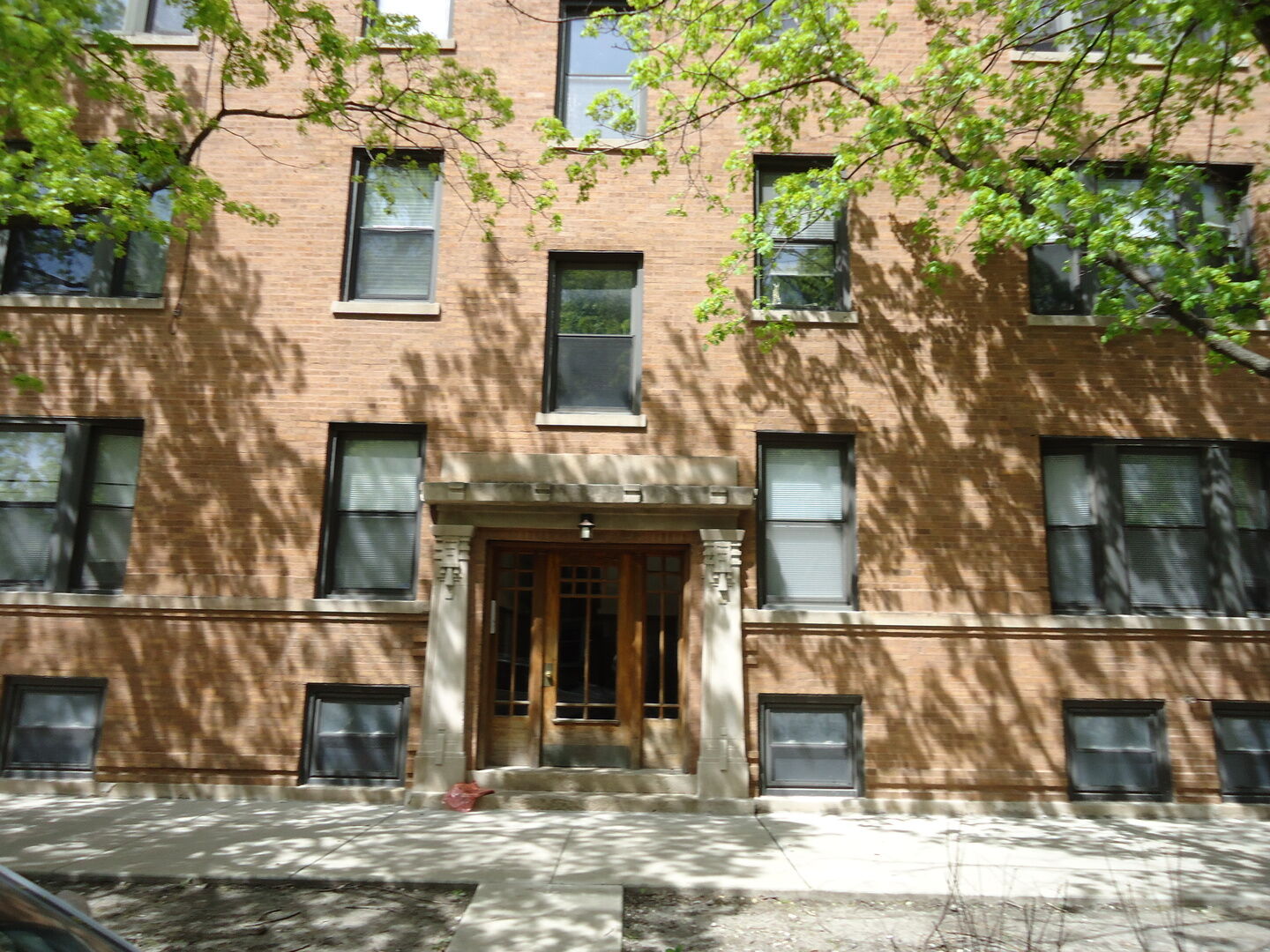 Property Photo:  3054 W Sunnyside Avenue 3E  IL 60625 