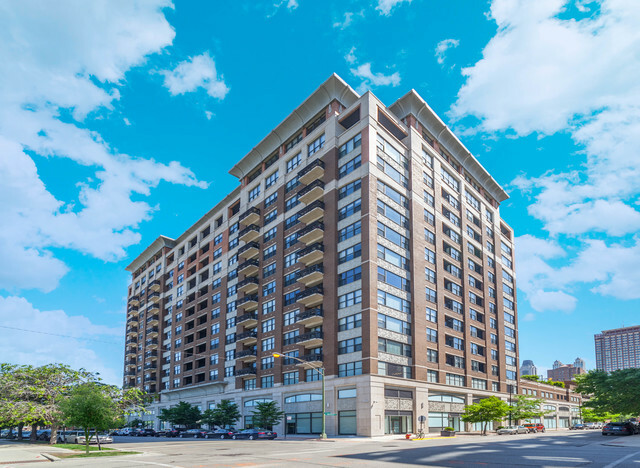 Property Photo:  849 Franklin Street 708  IL 60610 
