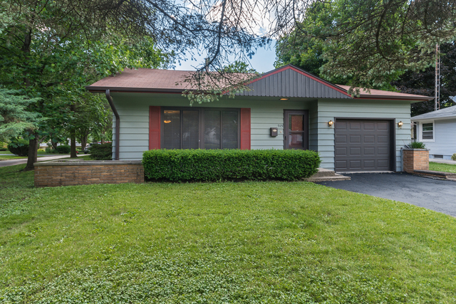 Property Photo:  915 Monroe Avenue  IL 60174 