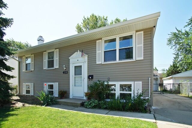 Property Photo: 453 Montana Avenue IL 60139