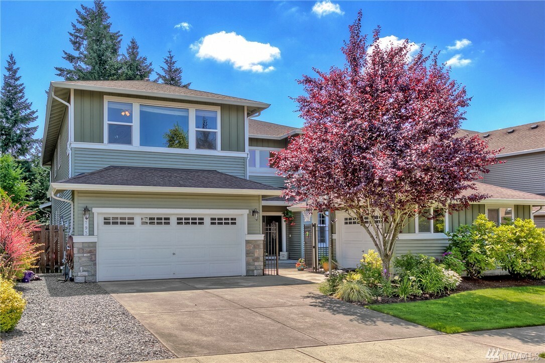 Property Photo: 6793 Montevista Dr SE WA 98092