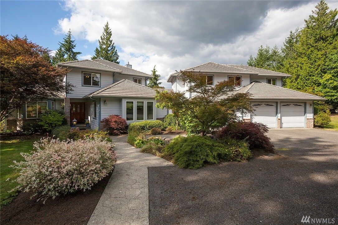 Property Photo:  13521 Dubuque Rd  WA 98290 