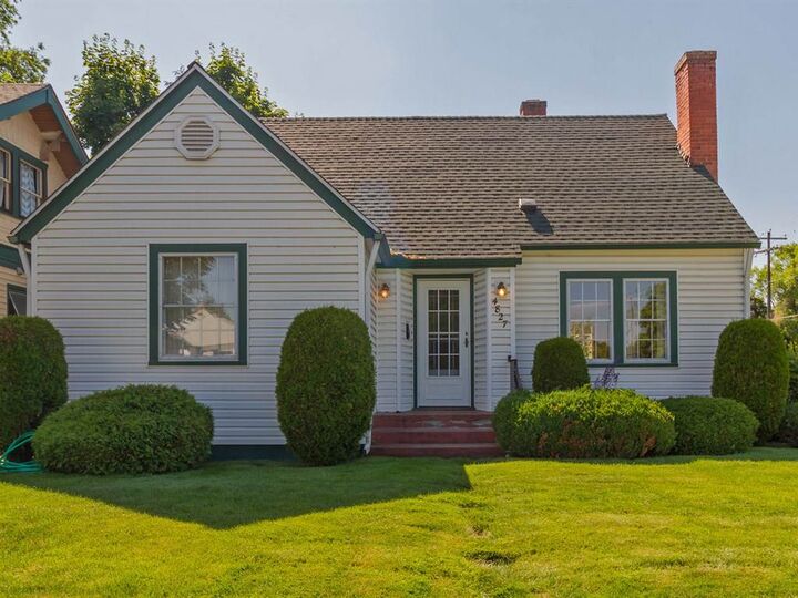 4827 N Monroe St  Spokane WA 99205 photo