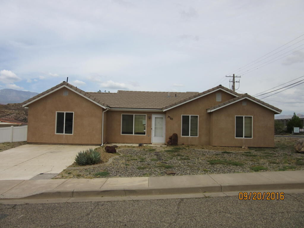 Property Photo:  3720 W 240 N  UT 84737 
