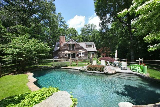 Property Photo: 37 Cedar Hills CT 06883