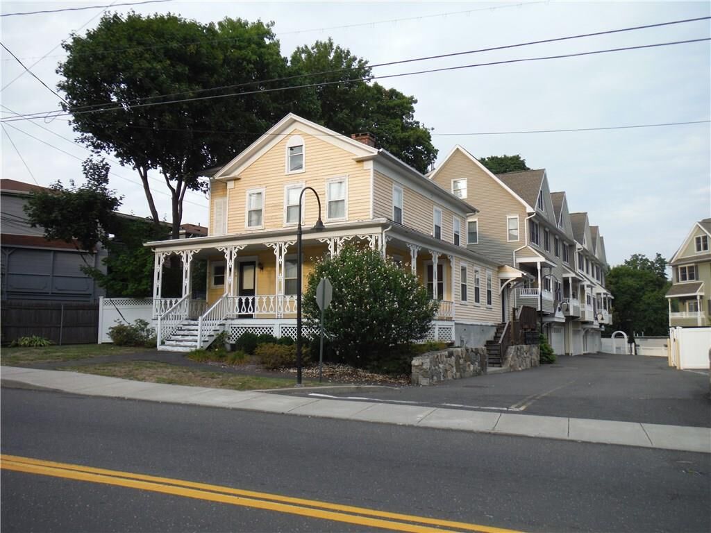 Property Photo: 130 Main Street D2 CT 06851