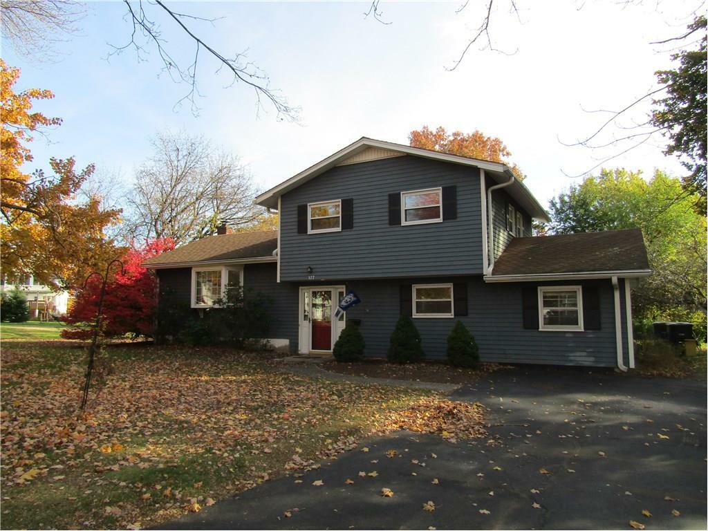 Property Photo: 177 Meadow Park Drive CT 06461