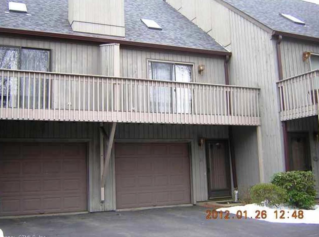 Property Photo: 29 Moss Avenue 21 CT 06483