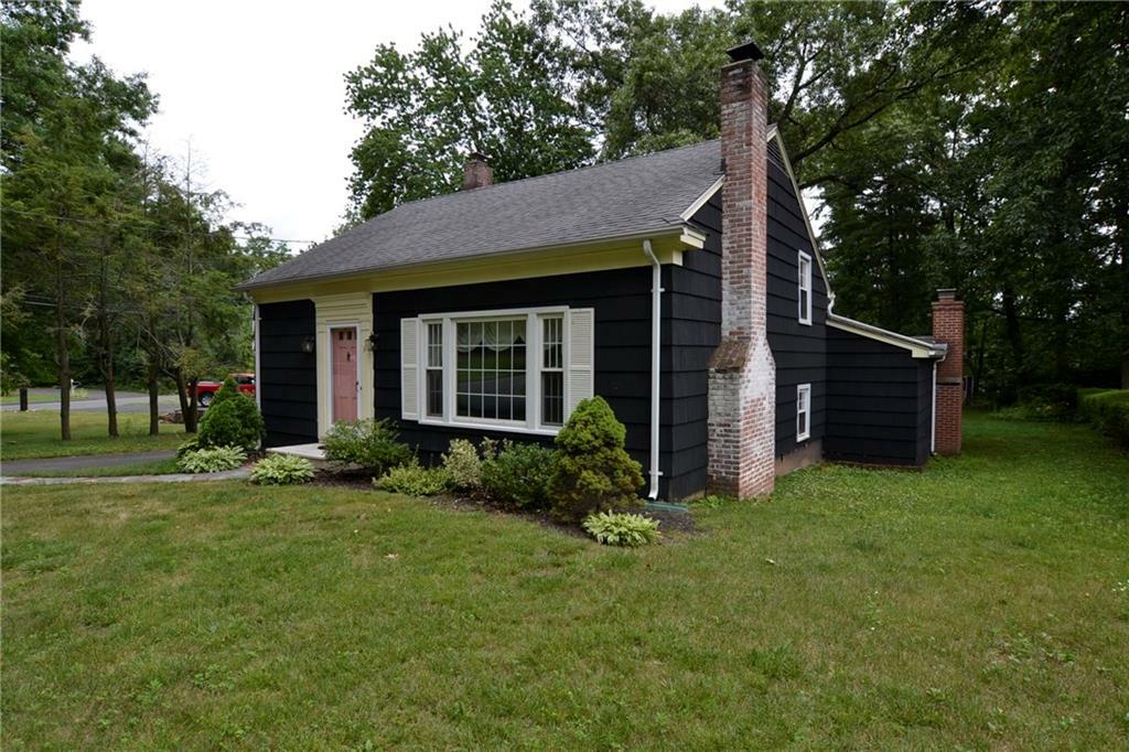 Property Photo:  11 Sunny Dale Lane  CT 06492 