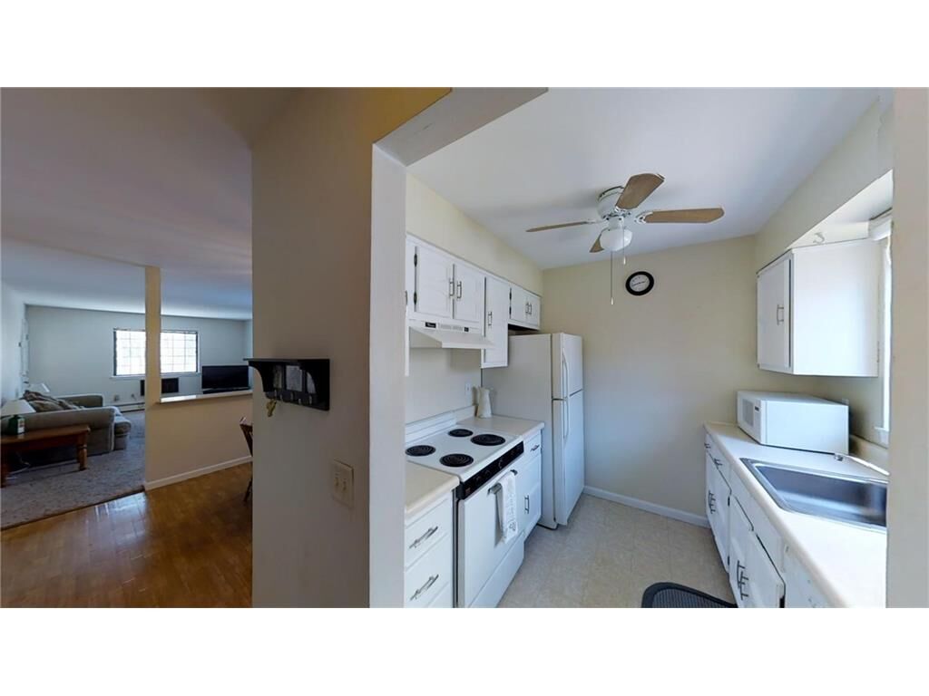 Property Photo: 215 Foxwood Lane 215 CT 06461