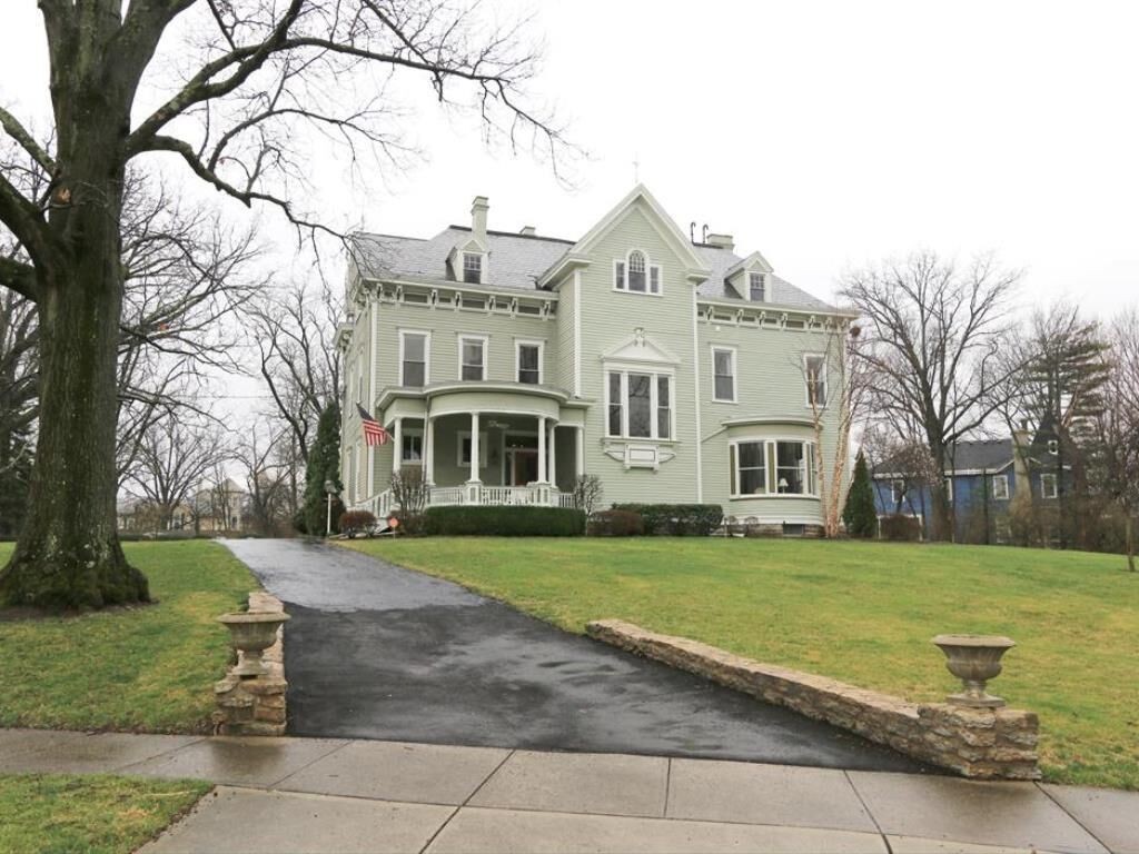 Property Photo: 105 Stearns Avenue OH 45215