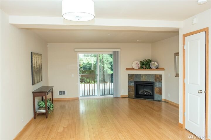Property Photo: 7220 Rainier Dr 109 WA 98203