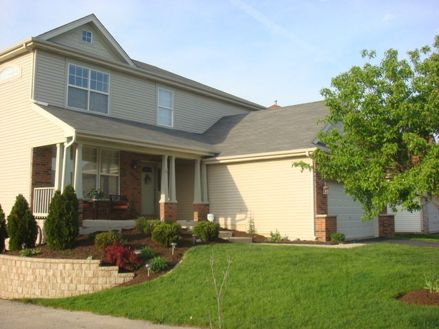 Property Photo:  2062 Whitethorn Drive  IL 60503 