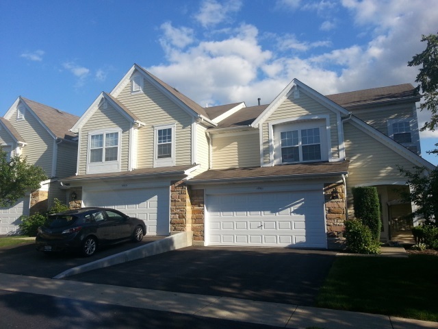 Property Photo: 1561 E Baronet Lane IL 60074