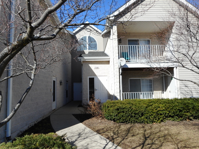 Property Photo: 738 N Gary Avenue 104 IL 60188