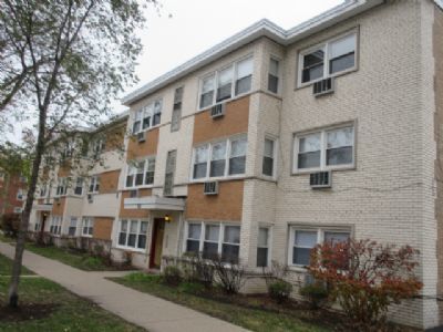 Property Photo: 7123 N Damen Avenue 6E IL 60645