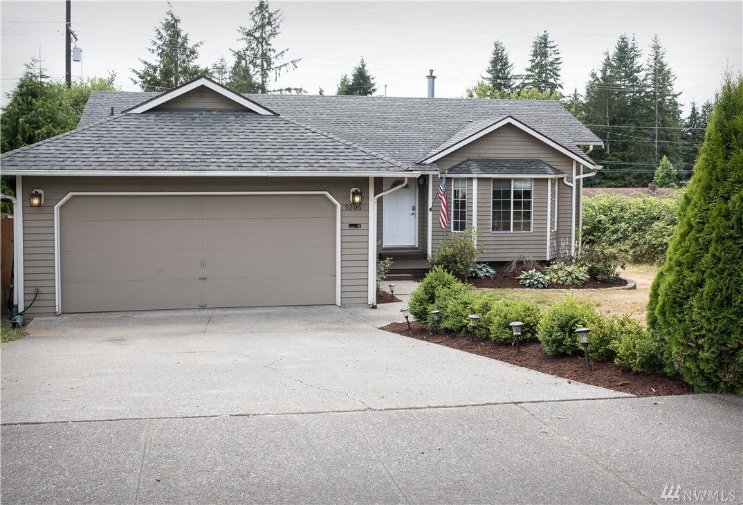Property Photo: 9206 19th Place SE WA 98258