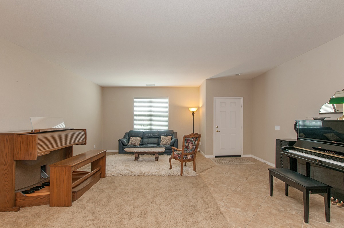Property Photo: 1572 Loma Alta CA 92069
