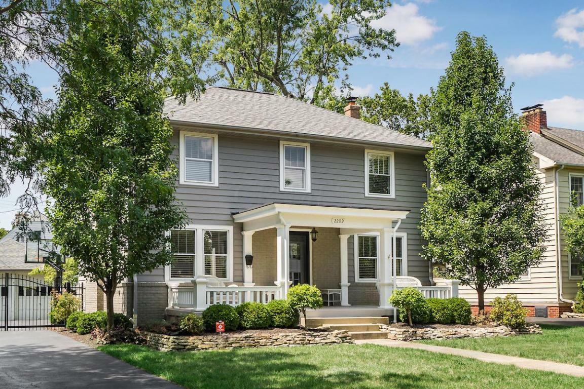 Property Photo: 2209 Fairfax Road OH 43221