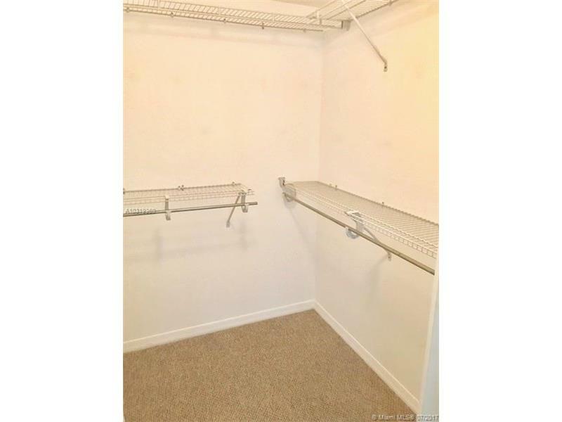 Property Photo:  55 SE 6 St 1400  FL 33131 