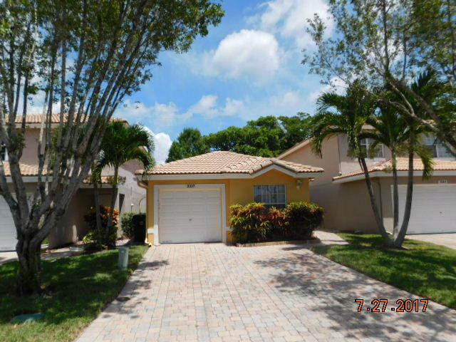 Property Photo:  3337 Commodore Court  FL 33411 