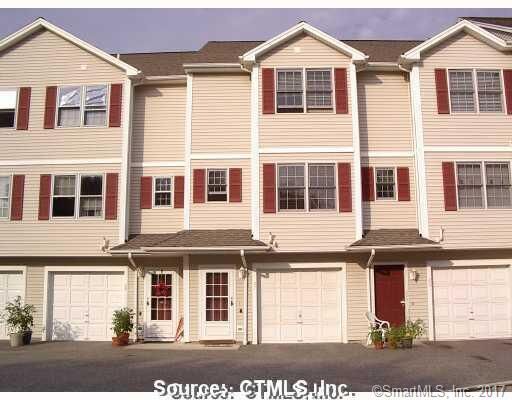 Property Photo: 27 East Court 27 CT 06418