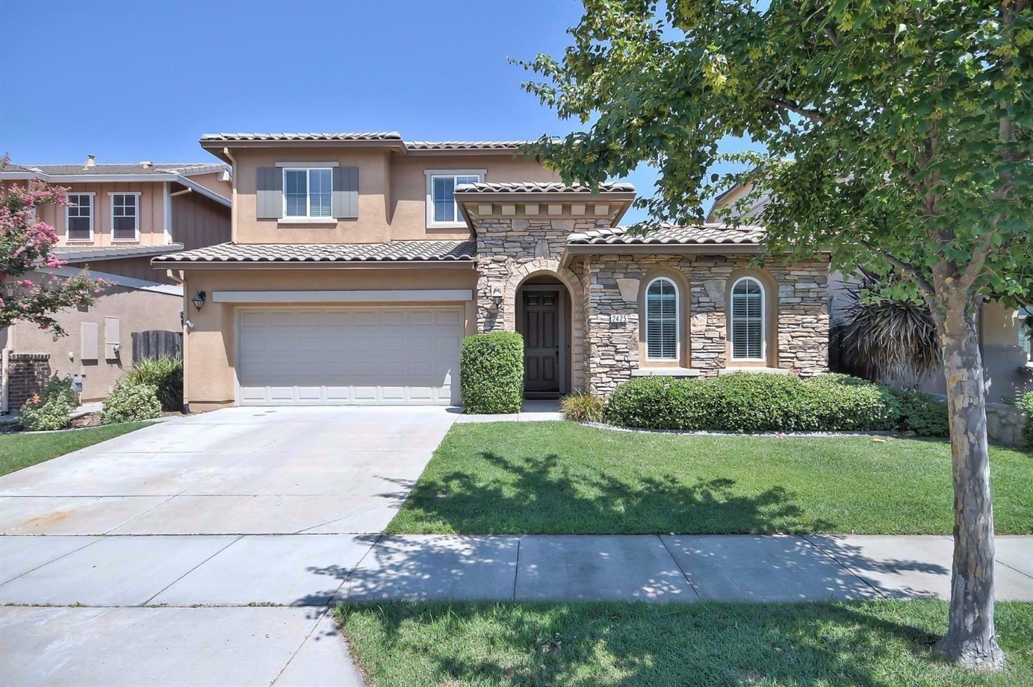 Property Photo:  2425 Foxcroft Circle  CA 95747 