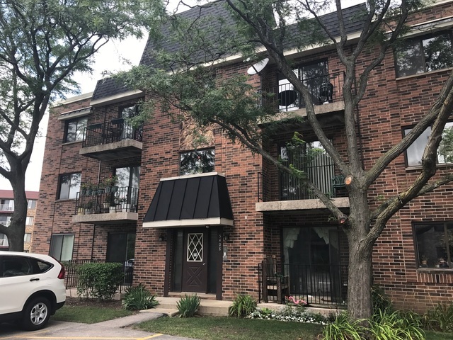 Property Photo: 5408 Chateau Drive 1 IL 60008