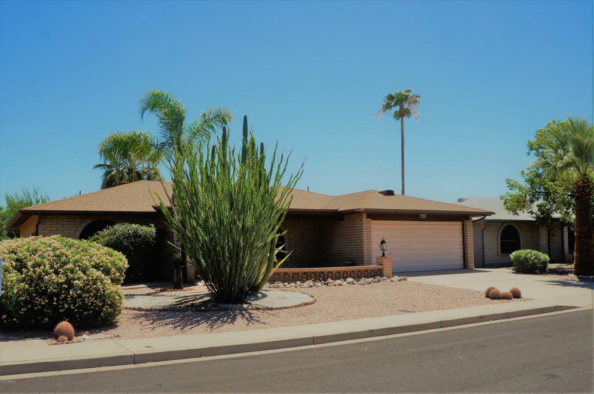 Property Photo:  2165 S Zinnia Street  AZ 85209 