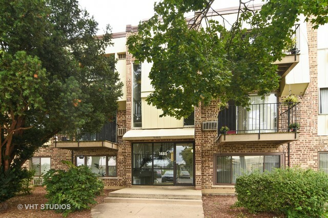 Property Photo:  1485 Winslowe Drive 103  IL 60074 