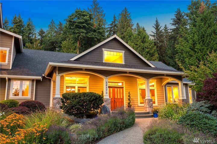 Property Photo:  24270 SE 147th Place  WA 98027 