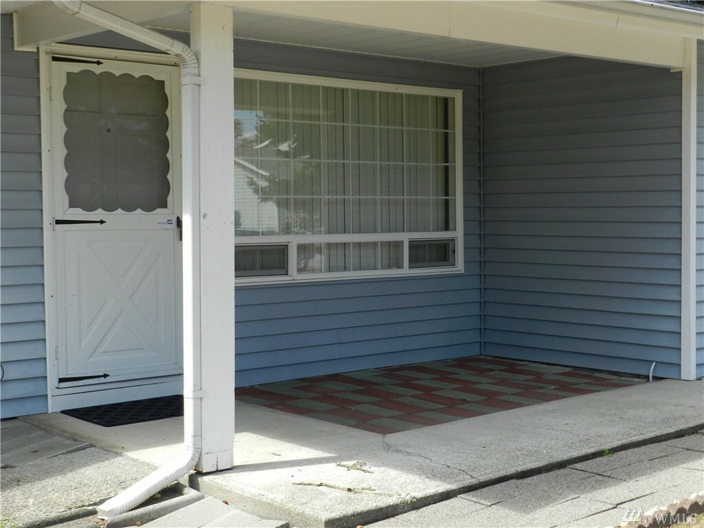Property Photo: 30111 11th Place S WA 98003