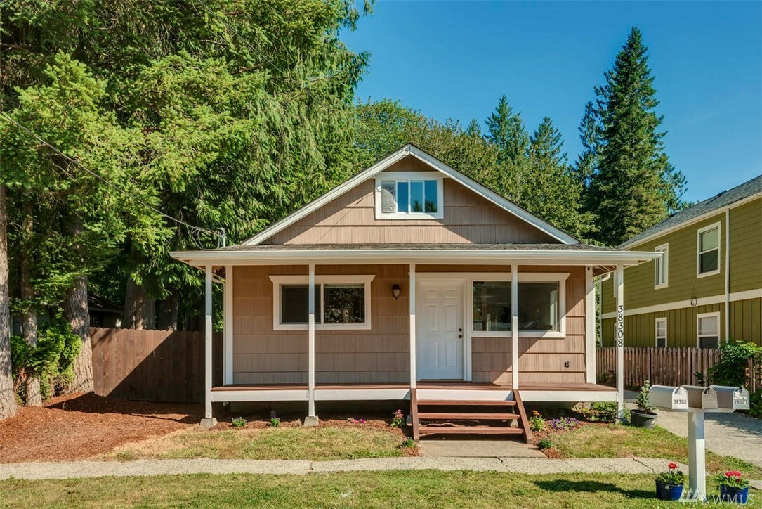 Property Photo:  38308 SE Northern St  WA 98065 