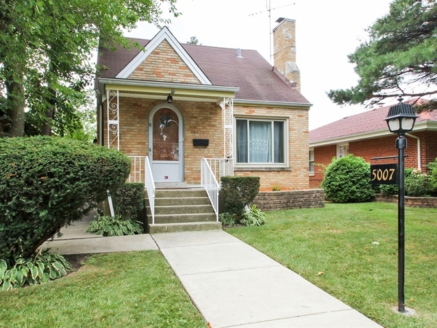 Property Photo: 5007 Brummel Street IL 60077