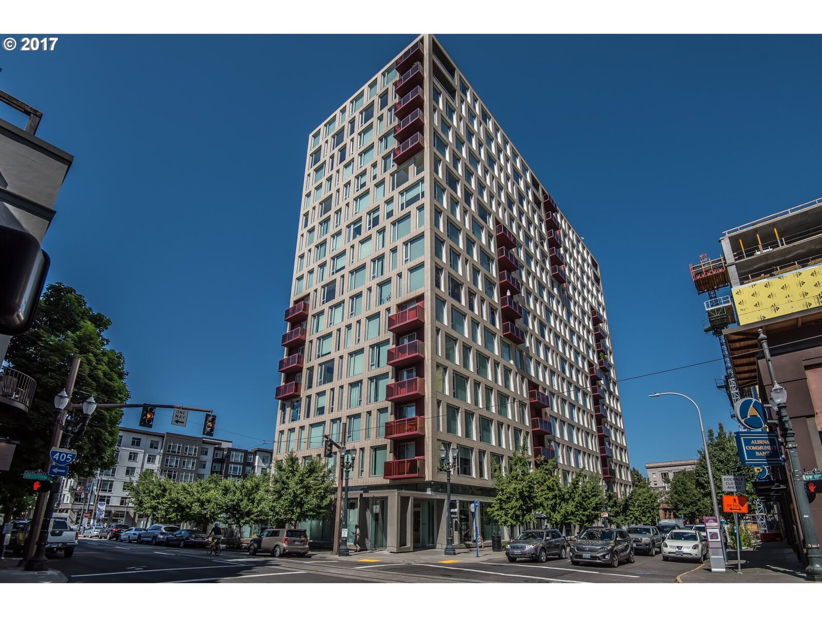 Property Photo: 937 NW Glisan St OR 97209