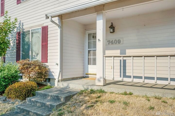 Property Photo:  7409 Village Dr  WA 98390 