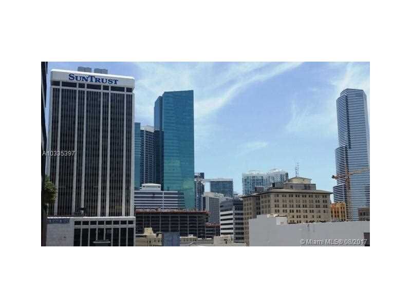 Property Photo:  253 NE 2 St 622  FL 33132 
