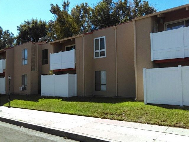 Property Photo: 10331 Lindley Avenue 106 CA 91326