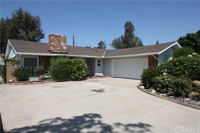 Property Photo:  1114 N Sacramento Street  CA 92867 