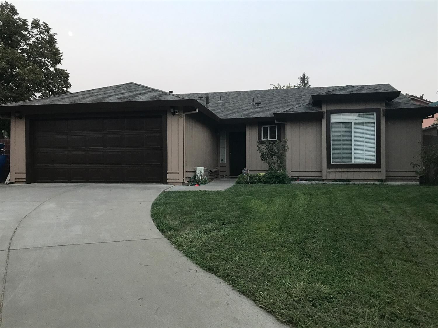 Property Photo: 8 La Rocas Court CA 95823